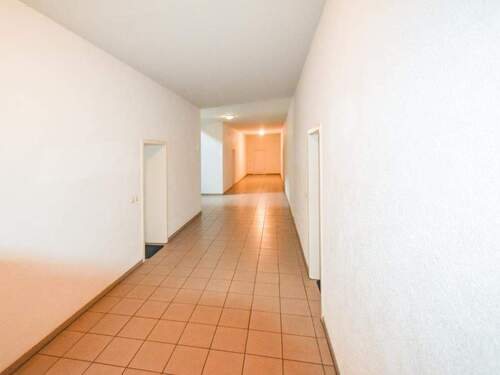 Flurbereich Treppenhaus - 3 Zimmer Etagenwohnung in Dessau-Roßlau