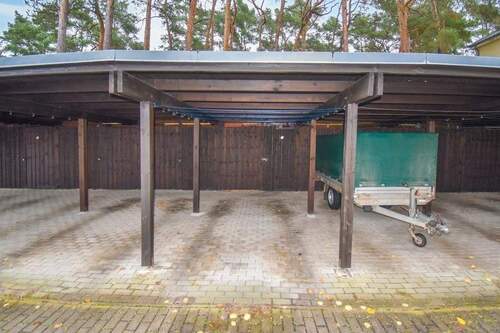 Carport mit Abstellraum - 