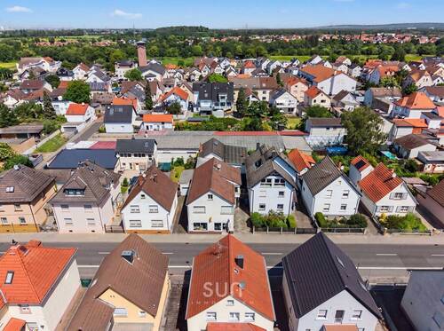 AUSSENANSICHT - 5 EINHEITEN INKL. 1 GEWERBE - STARKES INVESTMENT - 387 m² voller Perspektiven in Seligenstadt