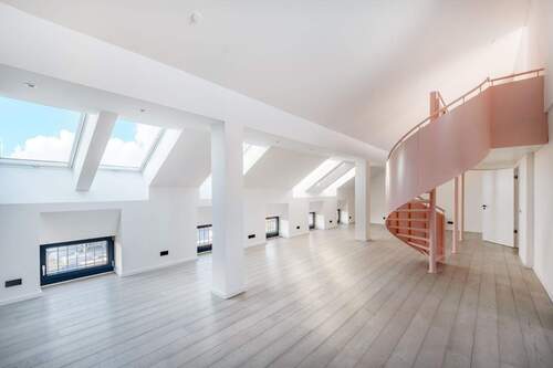 Weitere Ansicht Wohnzimmer - 3 Zimmer Etagenwohnung in Berlin-Kreuzberg