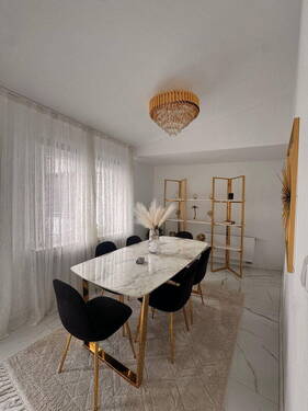 Helles Speisezimmer - 