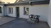 Rückseite mit Terrasse - 1 Zimmer Einfamilienhaus in Kerpen