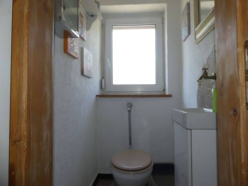 WC - 