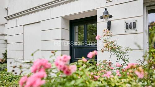 Außenansicht - + Zentral, ruhig und charmant - Altbauwohnung in beliebter Lage +