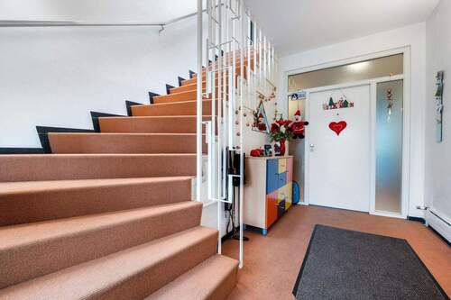 Treppe - 2 Zimmer Etagenwohnung in Hamburg