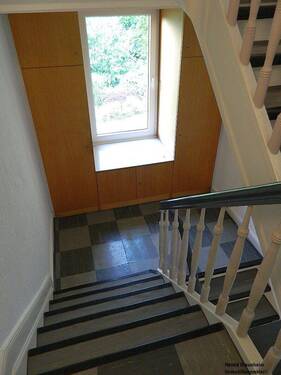 Wandschrank im Treppenhaus - 