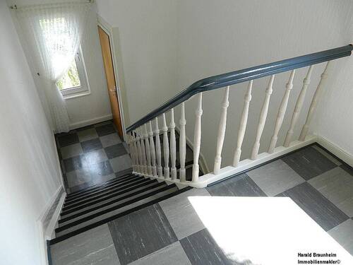 Abstellraum im Treppenhaus zum Dachgeschoß - 