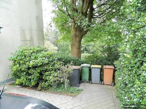 modern gepflasterter Stellplatz - 1 Zimmer Mehrfamilienhaus, Wohnhaus in Lüdenscheid