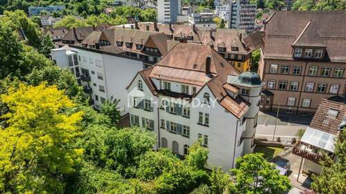 Außenansicht Drohne 8 - 2 Zimmer Mehrfamilienhaus, Wohnhaus in Schramberg