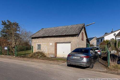 Scheune mit Stellplatz - 