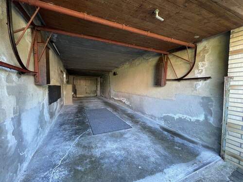 Garage - 
