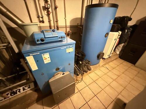 Ölzentralheizung KG - 