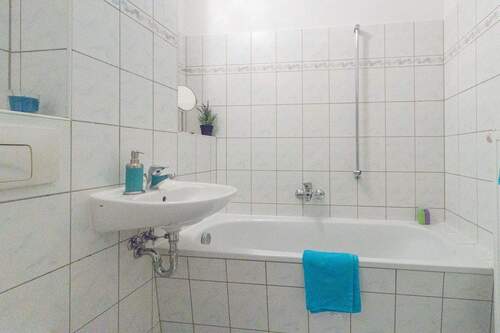 Badezimmer - Musterbild.jpg - 
