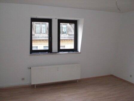 geräumiges Schlafzimmer - 2-Raum-Wohnung im Herzen der Skatstadt Altenburg