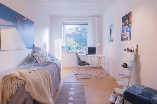 Kinderzimmer / Büro - 