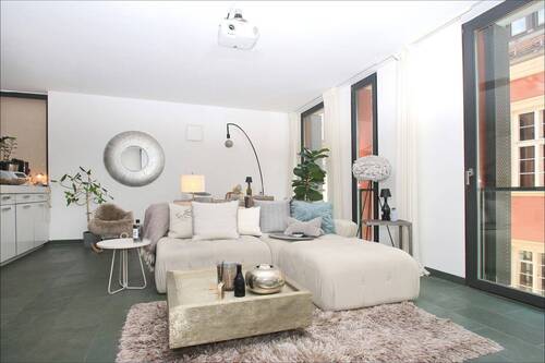 Super gemütlicher, lichtreicher Wohnbereich - Exklusive 2,5-Zimmer-Wohnung mit EBK & besonderem Loft-Charme in Heidelberger Altstadtlage
