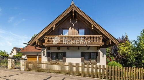 Außenansicht 1 - 7 Zimmer Einfamilienhaus zum Kaufen in Attenkirchen