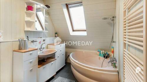 1. OG Badezimmer 1 - 