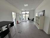 Eingangsbereich - Büro mit 138,00 m&sup2; in Holzwickede zur Miete