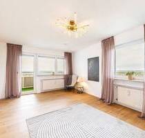 PROVISIONSFREI: Renovierte 3-Zimmer-Wohnung mit fantastischem Ausblick am Wildpark. Sofort frei. - Schweinfurt Hochfeld-Steinberg