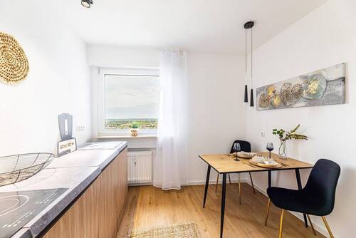 Großzügige Küche - Etagenwohnung mit 87,70 m&sup2; in Schweinfurt zum Kaufen