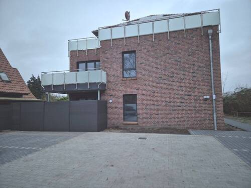 Straßenansicht - 2 Zimmer Etagenwohnung zur Miete in Saterland / Scharrel