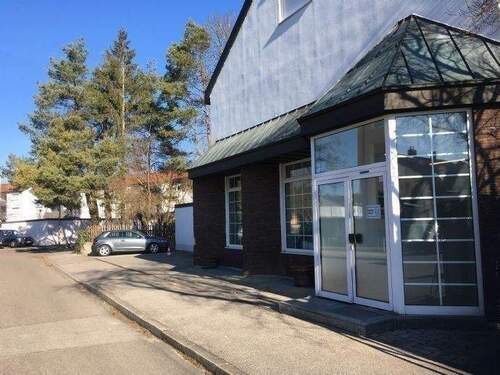 Bild 2 - NEUMANN - Gepflegte und großzügige Gewerbeeinheit im Süden von Ingolstadt