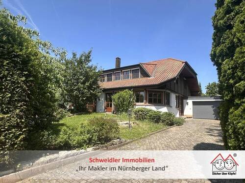 Hausansicht - Topimmobilie in Laufer BESTLAGE: XXL-Einfamilienhaus mit ELW und Doppelgarage 'Am Kunigundenberg'