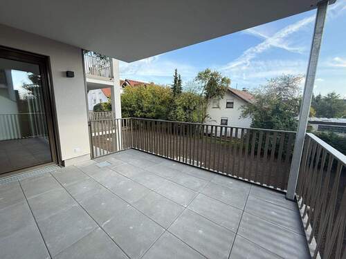 Balkon mit Ausblick - Etagenwohnung mit 112,20 m² in Hilzingen zur Miete