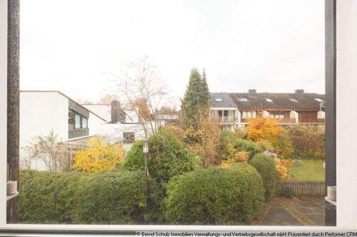 25 Blick aus dem Fenster - 