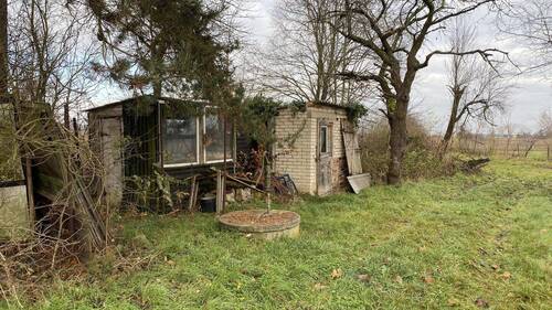 Brunnen und Schuppen - 