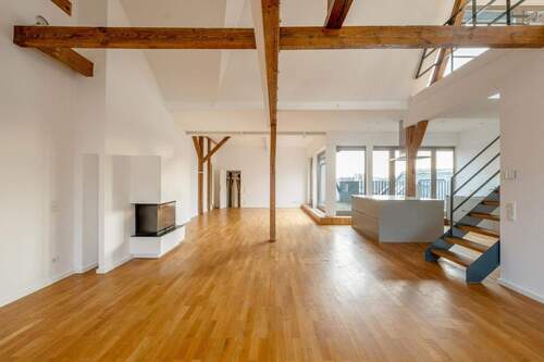 Weitere Ansicht Wohn- und Essbereich - 6 Zimmer Etagenwohnung zum Kaufen in Berlin