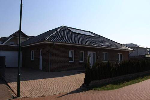 Außenansicht - 4 Zimmer Einfamilienhaus zum Kaufen in Holdorf