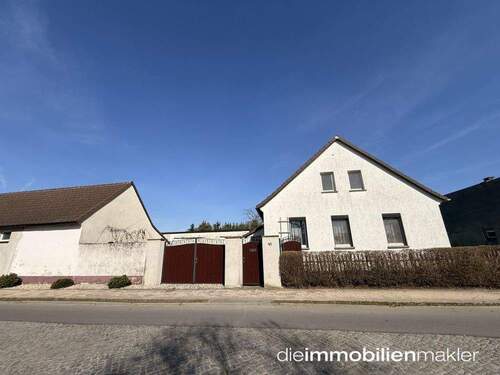 Objektansicht - Charmantes Bauernhaus mit außergewöhnlichem Gartenparadies - ein Traum für Naturliebhaber