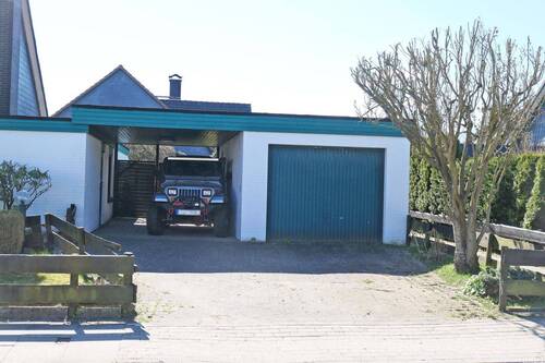 Carport und Garage mit Stellplätzen - Einfamilienhaus mit 184,10 m&sup2; in Jork zum Kaufen