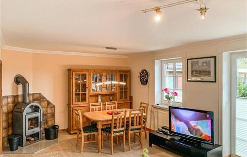 EG: Wohnzimmer (1/2) - 