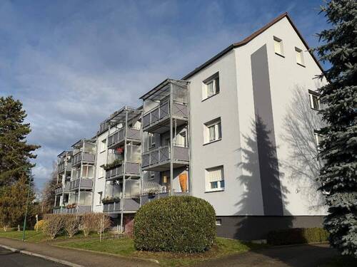 Hausansicht - Moderne Eigentumswohnung mit Balkon, Stellplatz u. neuem Bad - ideal zum Wohlfühlen oder Vermieten