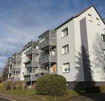 Moderne Eigentumswohnung mit Balkon, Stellplatz u. neuem Bad - ideal zum Wohlfühlen oder Vermieten - Borna