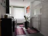 Badezimmer - 3 Zimmer Etagenwohnung zum Kaufen in Borna