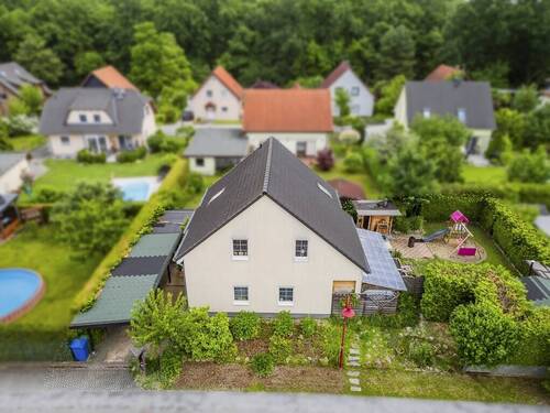 Bild 2 - 4 Zimmer Einfamilienhaus zum Kaufen in Zossen