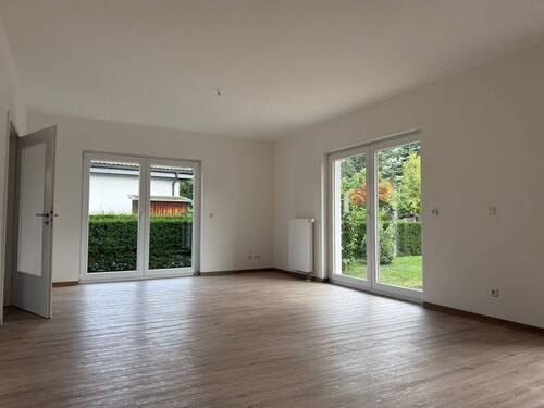Bild 2 - 5 Zimmer Einfamilienhaus zur Miete in Weinböhla