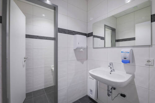WC - 