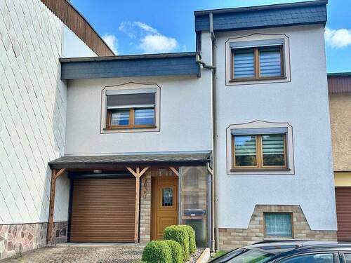 Garage Nr.1 - Reihenmittelhaus zum Kaufen in Schmalkalden