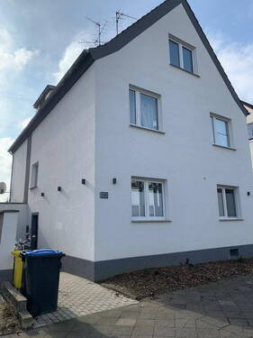 Frontansicht - 8 Zimmer Mehrfamilienhaus, Wohnhaus zum Kaufen in Düsseldorf