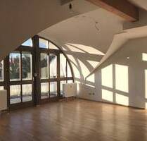 *Wunderschöne 3-Zimmer-Wohnung mit Westbalkon in bester Lage Straubings*