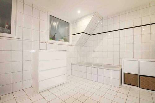 Badezimmer Wohnung 1.OG - 