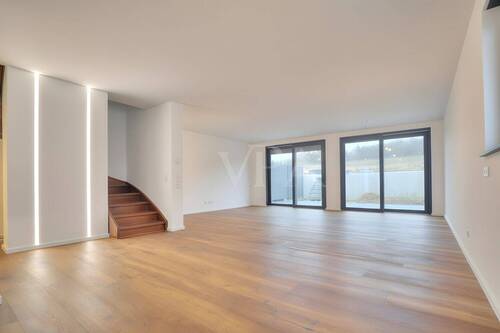 Wohn- und Esszimmer - 5 Zimmer Doppelhaushälfte in Herbolzheim