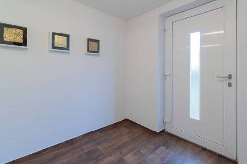 Eingangsbereich - 5 Zimmer Einfamilienhaus zum Kaufen in Gülzow