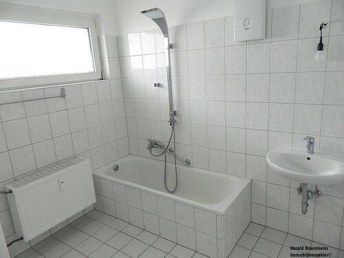 saniertes Tageslichtbad - 