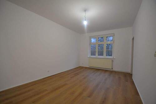 Wohn-/Schlafzimmer - 1 Zimmer Etagenwohnung zur Miete in Hamburg / Barmbek-Nord